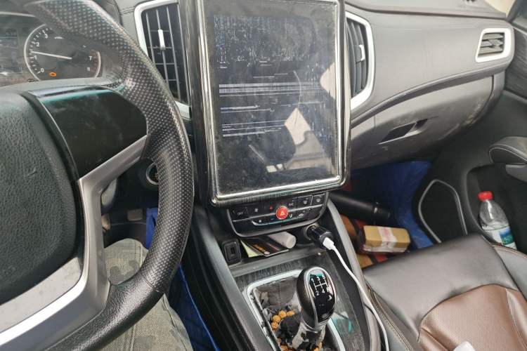 Used SWM X7 2020 2.0L Manual Elite Version 7 Seats
