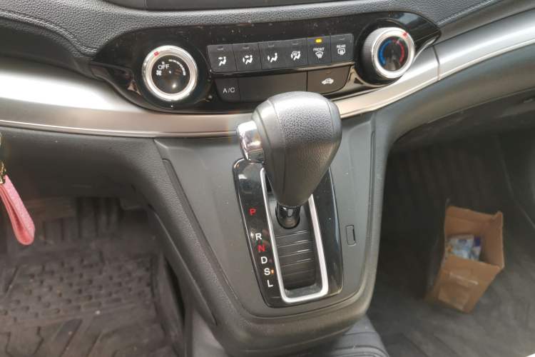 Used Honda CR-V 2016 2.0L two-wheel drive Urban Edition