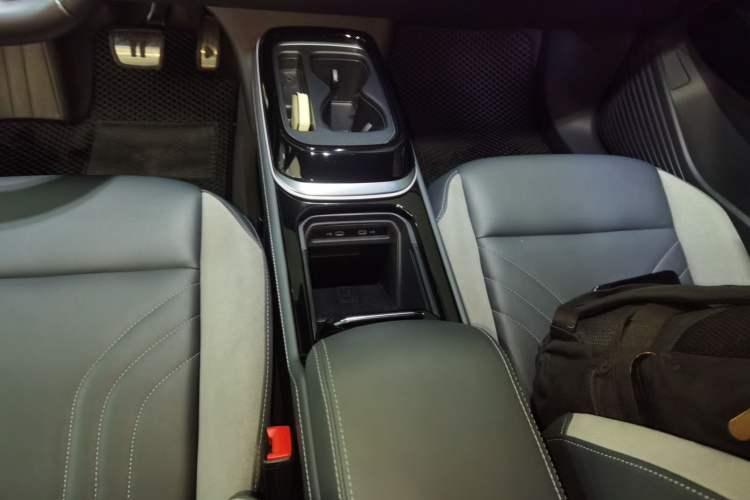 Used Volkswagen ID.4 CROZZ 2022 Long-Range Lite PRO Edition
