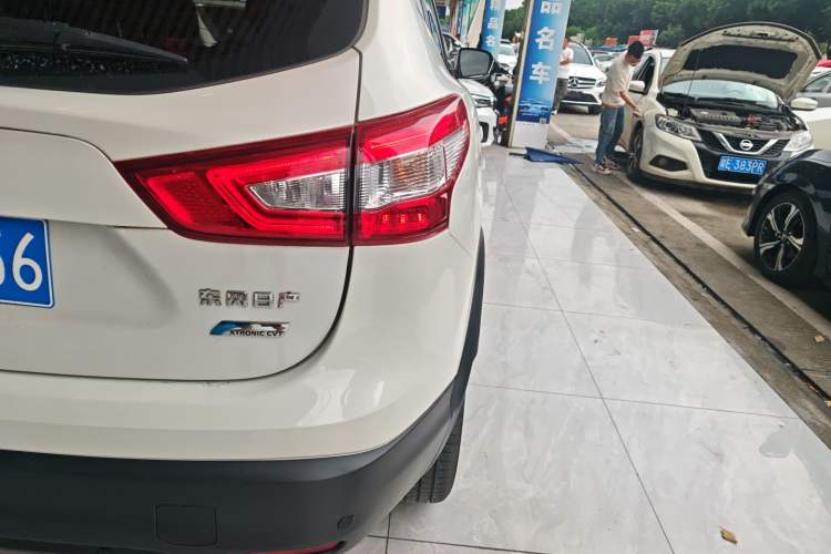 Used Nissan Qashqai 2017 2.0L CVT Smart Enjoyment Version China VI Standard Exterior 3