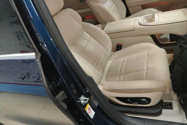 Used Deepal S09 2025 Four-Wheel Drive Ultra+ Custom Edition Right Front Seat