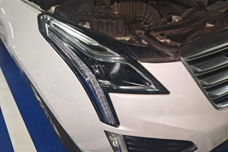 Used Cadillac XT5 2016 28T Four-Wheel Drive Tech Version