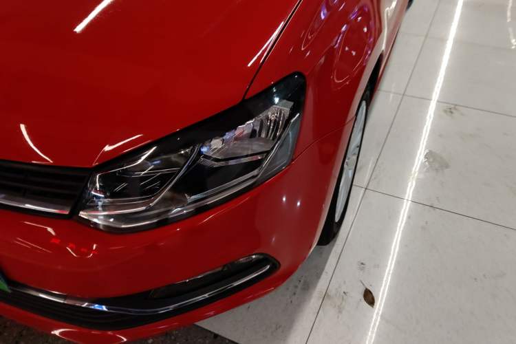 Used Volkswagen Polo 2014 1.6L Automatic Comfort Edition Left Front Headlight