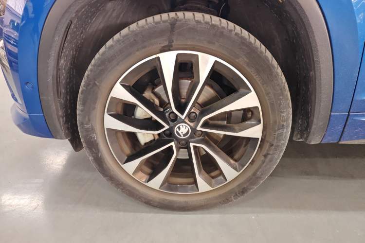 Used Skoda Kodiaq 2022 TSI330 7-Seater Two-Wheel-Drive Luxury Edition Left Front Wheel Hub