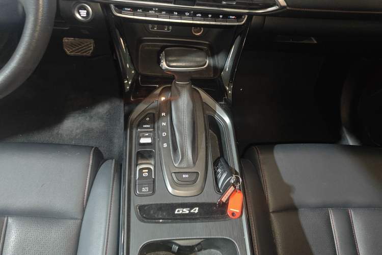 Used GAC Trumpchi GS4 2021 270T Automatic Elite Tech Edition Gear Lever