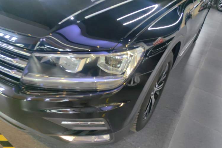 Used Volkswagen Tiguan L 2021 330TSI Automatic Two-Wheel Drive Smart Edition Left Front Headlight