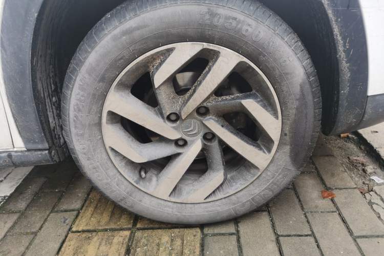 Used Citroen C3-XR 2018 1.6L Manual Pioneer Model Right Front Wheel Hub