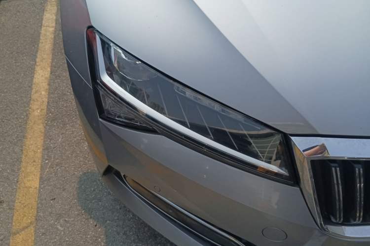 Used Skoda Superb 2019 Facelifted TSI280 DSG Comfort Edition
