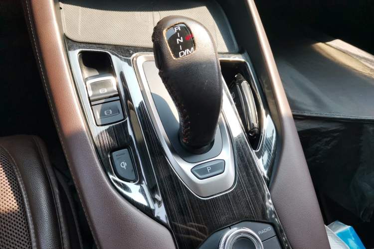 Used Haval F7 2020 1.5T Two-Wheel Drive i-Trend Gear Lever