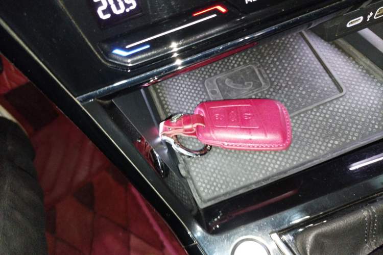 Used Volkswagen Passat 2020 330TSI Luxury Edition China VI