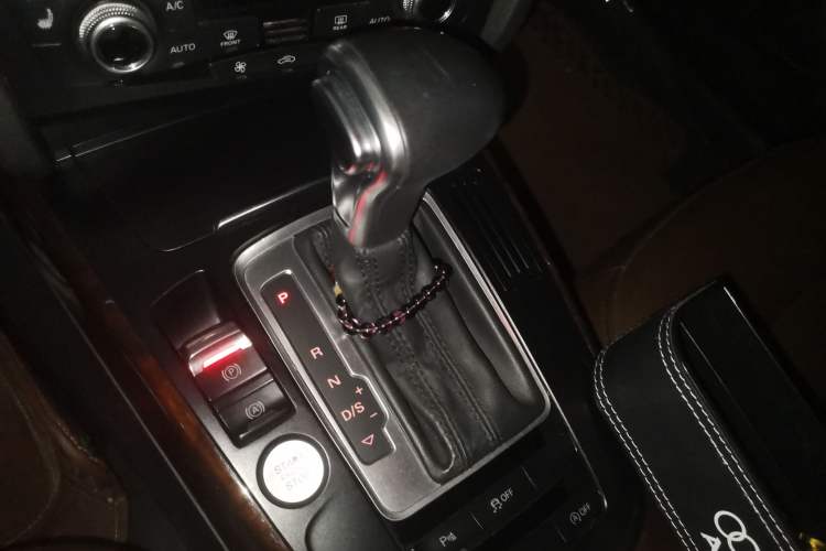 Used Audi A4L 2016 35 TFSI Collection Edition S line Comfort Model Gear Lever