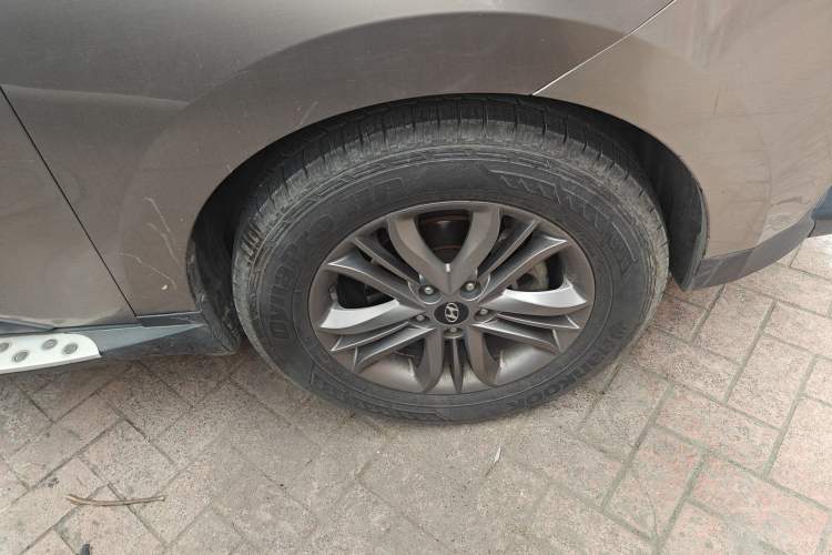 Used Hyundai ix35 2013 2.0L Automatic Two-Wheel Drive Smart GLS China IV Standard
