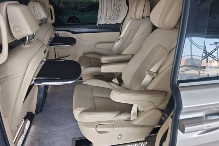 Used Buick GL8 2023 ES Lu Zun Deluxe Model