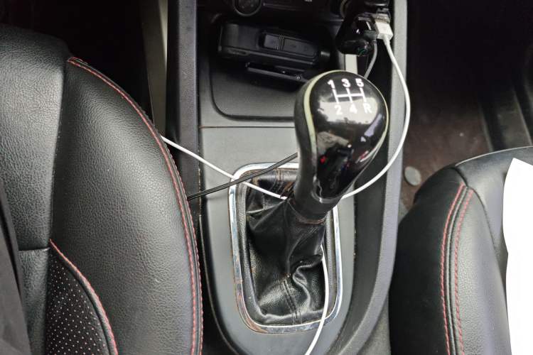 Used CHANGAN CS35 2014 1.6L Manual Luxury Model China IV Standard

