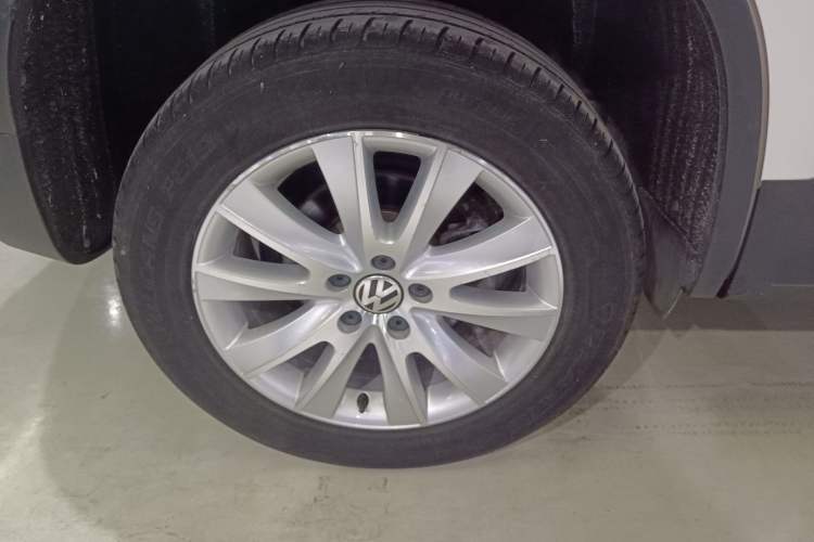 Used Volkswagen Tiguan L 2015 1.8TSI Automatic Two-Wheel Drive Luxury Model