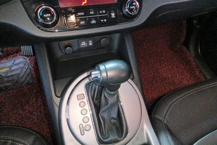 Used Kia Sportage R 2016 2.0L Automatic Two-Wheel Drive GLS Trim