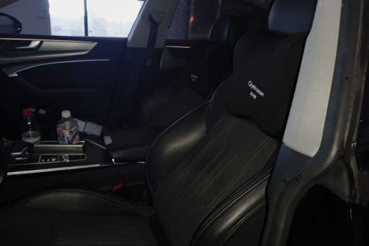 Used Audi A7L 2024 45TFSI S-line Dream-Building Edition Flow Crystal Package
