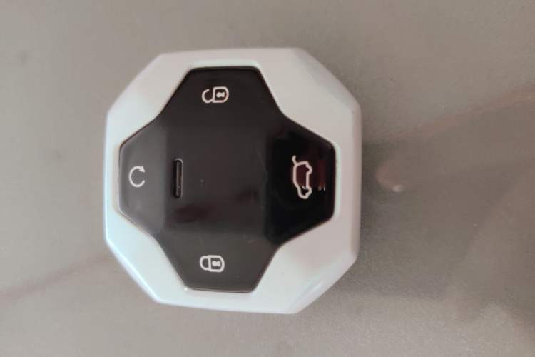 Used JETOUR Traveler 2023 2.0T All-Wheel-Drive CrossPRO Vehicle Key