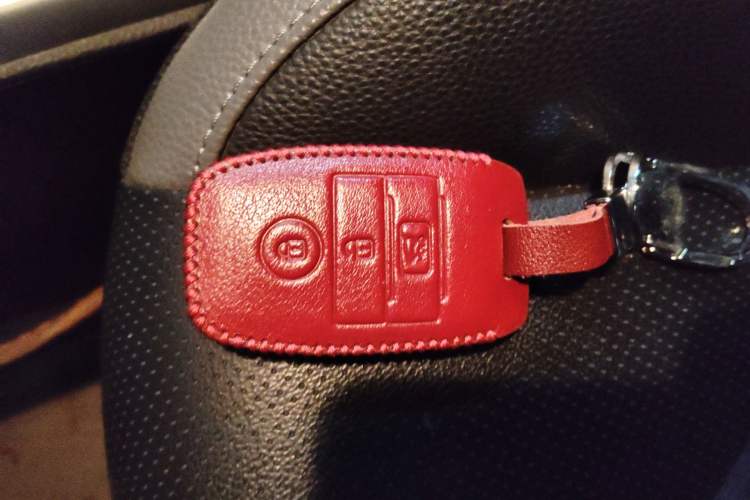 Used Kia kx1 Stonic 2019 1.4L Automatic Fun Edition China VI Vehicle Key