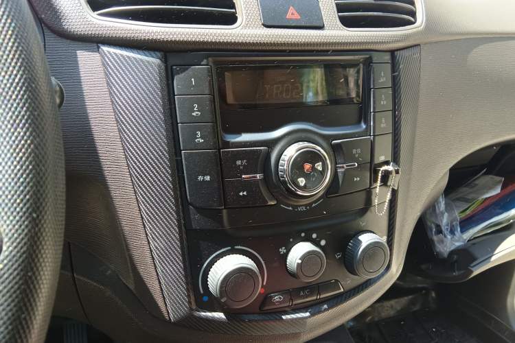 Used Wuling Hongguang 2013 1.5L Base Version
