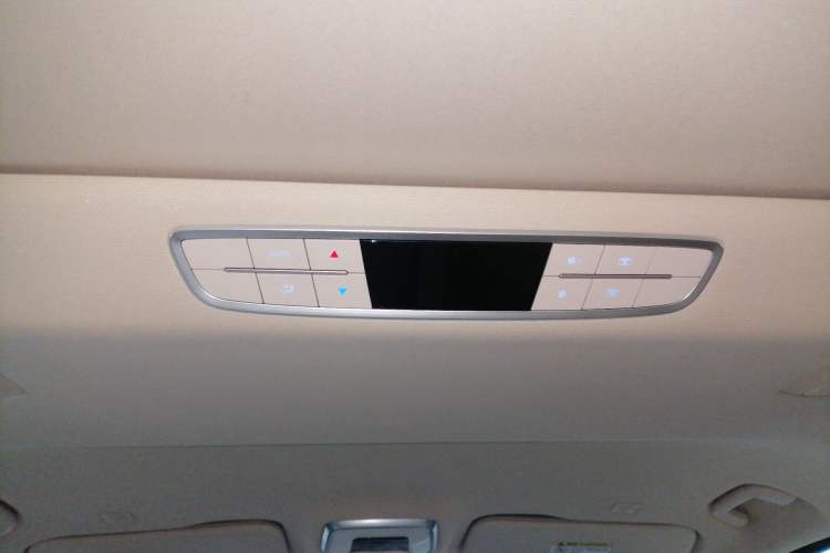 Used Bestune M9 2023 2.0T Ultimate Edition
