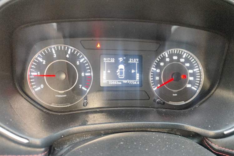 Used Dongfeng Fengon 500 2022 1.5T CVT Comfort Edition Odometer Close Up