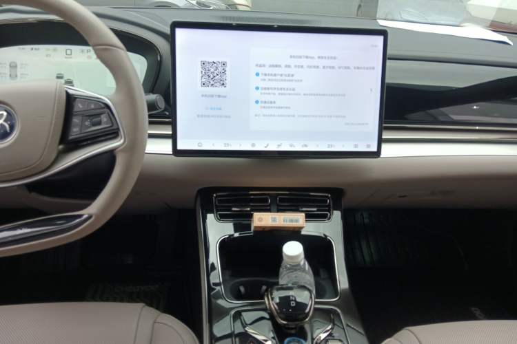 Used BYD Han 2025 DM-i 125KM Prestige Model Audio And AC Panel