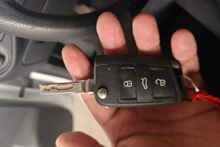 Used Volkswagen Golf 2016 1.6L Manual Fashion Edition
