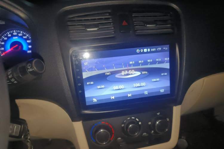 Used Dongfeng Fengon 370 2016 1.5L Manual Comfort 7-Seater