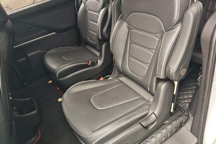 Used Hyundai Custo 2024 270TGDi LUX Prestige Edition Left Rear Seat