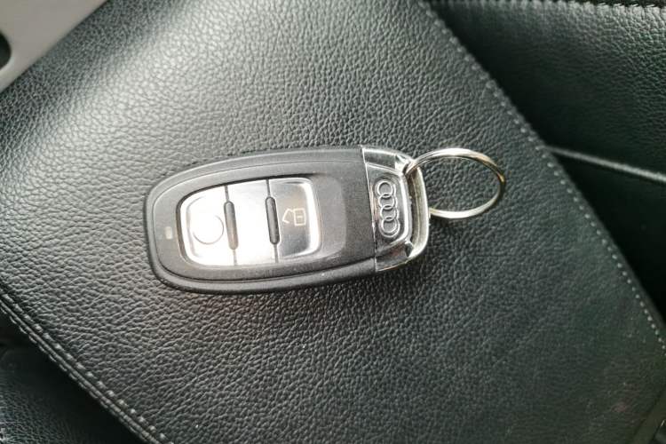 Used Audi A4L 2016 30 TFSI Collector's Edition Automatic Comfort Model
