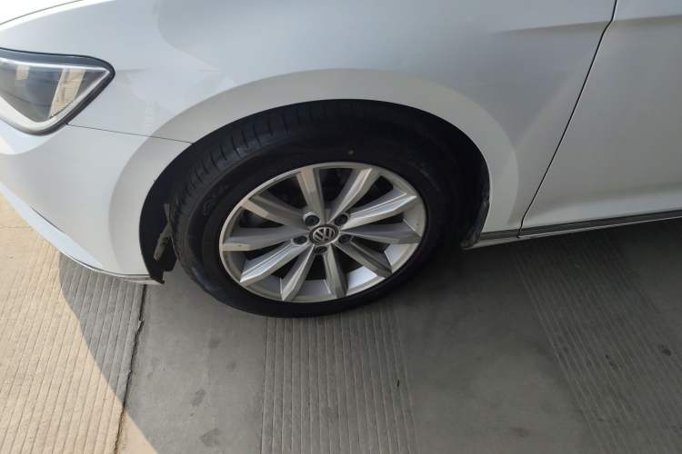 Used Volkswagen Magotan 2017 280TSI DSG Leading Edition Exterior 4