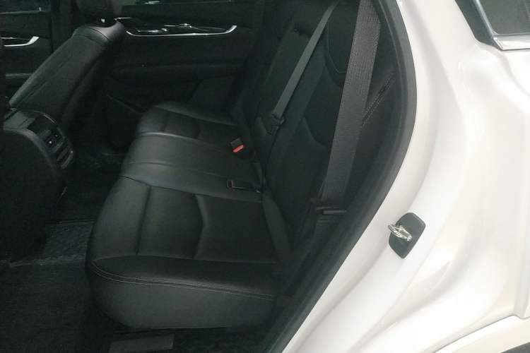 Used Cadillac XT5 2022 2.0T Two-Wheel Drive Luxury Version