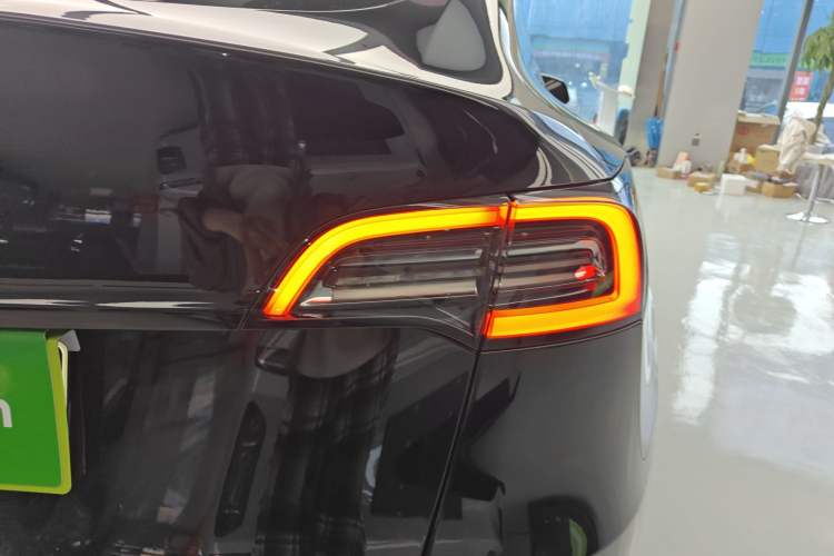 Used Tesla Model Y 2022 Rear-Wheel-Drive Version