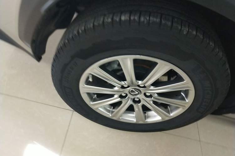 Used Lexus NX 2018 300 Front-Drive Freeline Edition