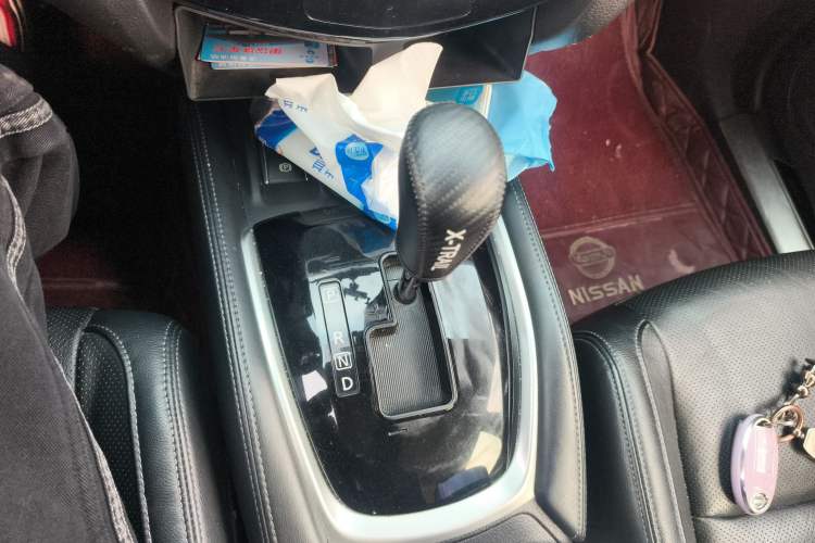 Used Nissan X-Trail 2020 2.0L XL ITS CVT 2WD SmartConnect Comfort Edition Gear Lever