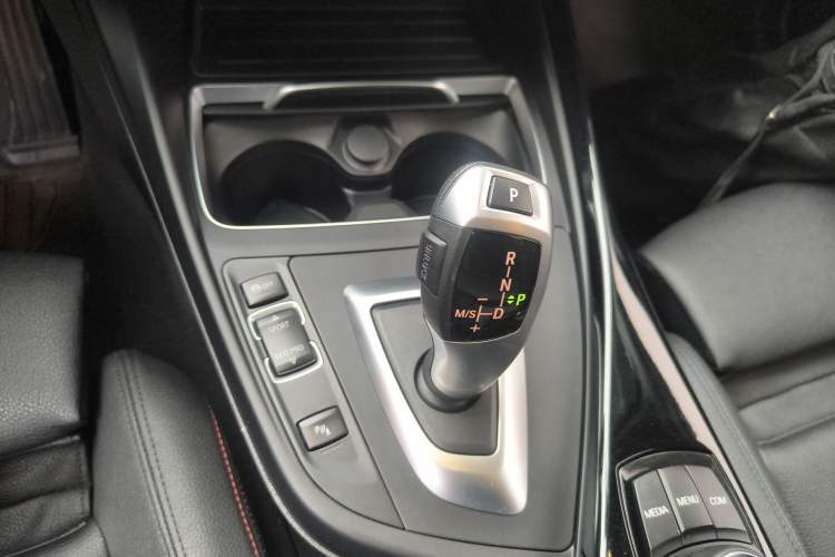 Used BMW 2 Series 2019 225i Convertible Coupe Sports Design Package
