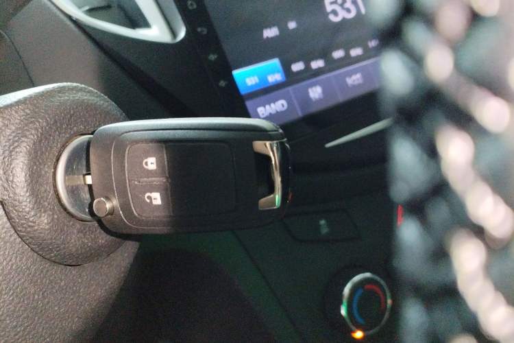 Used Chevrolet Trax 2016 1.4T Automatic Two-Wheel Drive Comfort Version with Sunroof Interior 1