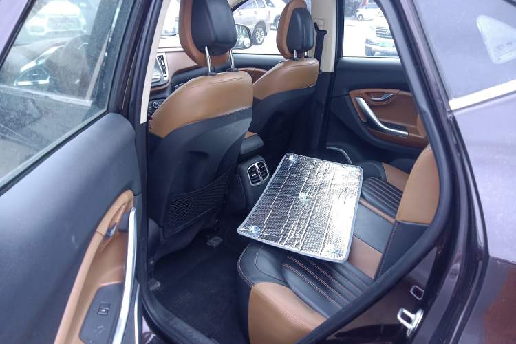 Used Soueast DX7 2017 1.5T Automatic Glory Edition Left Rear Seat