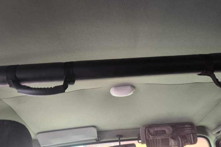 Used BAW 212 Classic 2016 2.0L Van Four-wheel Drive Luxury Version China IV
