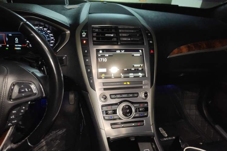 Used Lincoln MKZ 2018 2.0T Premium Edition