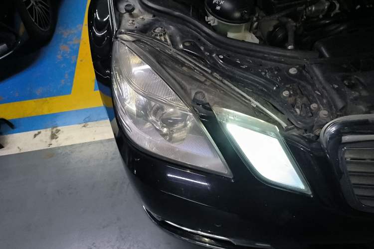 Used Mercedes-Benz E-Class 2013 E 260 L CGI Elegant Model
