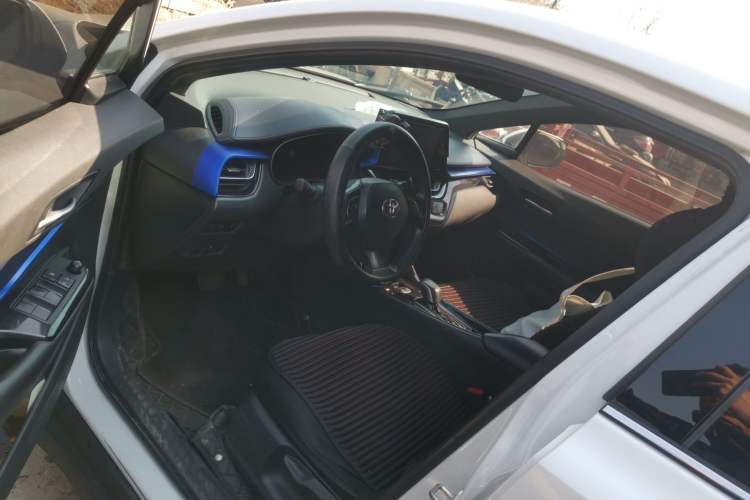 Used Toyota C-HR EV 2020 Luxury Sunroof Edition Driver Seat