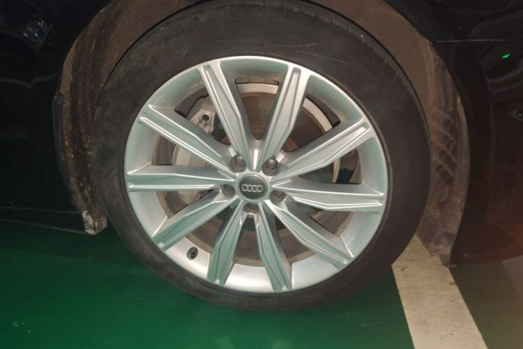 Used Audi A6L 2021 45 TFSI Prestige Dynamic Edition Right Front Wheel Hub