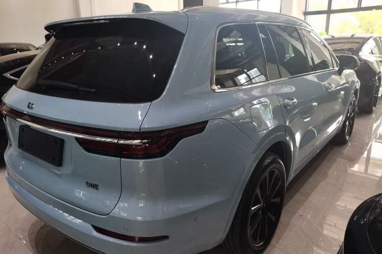 Used Li Auto ONE 2021 Extended-Range 6-Seater Version Rear Right 45 Deg