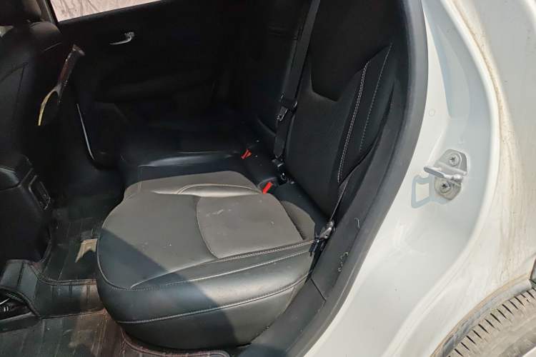 Used Jeep Compass 2017 200T Automatic Family Edition
