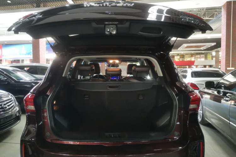 Used GAC Trumpchi GS4 2018 235T Automatic Two-Wheel Drive Luxury Smart Connectivity Version Trunk