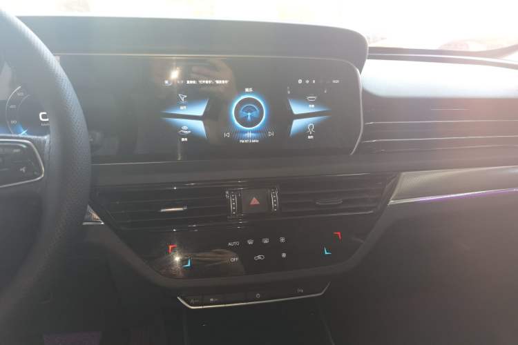 Used Hongqi HS5 2022 Revised Version 2.0T Smart Connect Flagship Edition