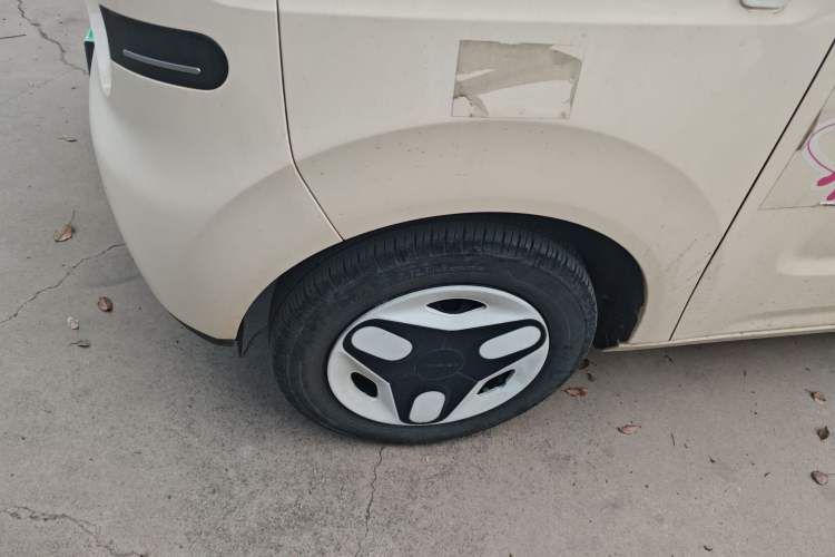 Used Geely Galaxy Panda 2025 210 km – Yuanqi Bear Exterior 4