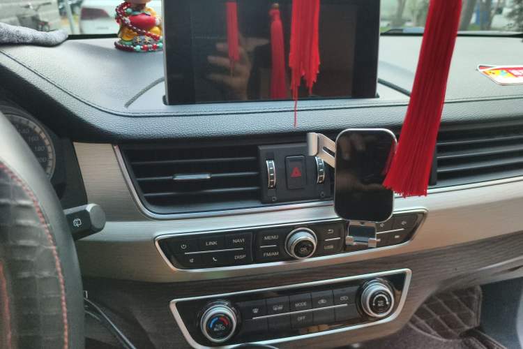 Used FORTHING Joyear X5 2017 1.6L Manual Luxury Model Audio And AC Panel